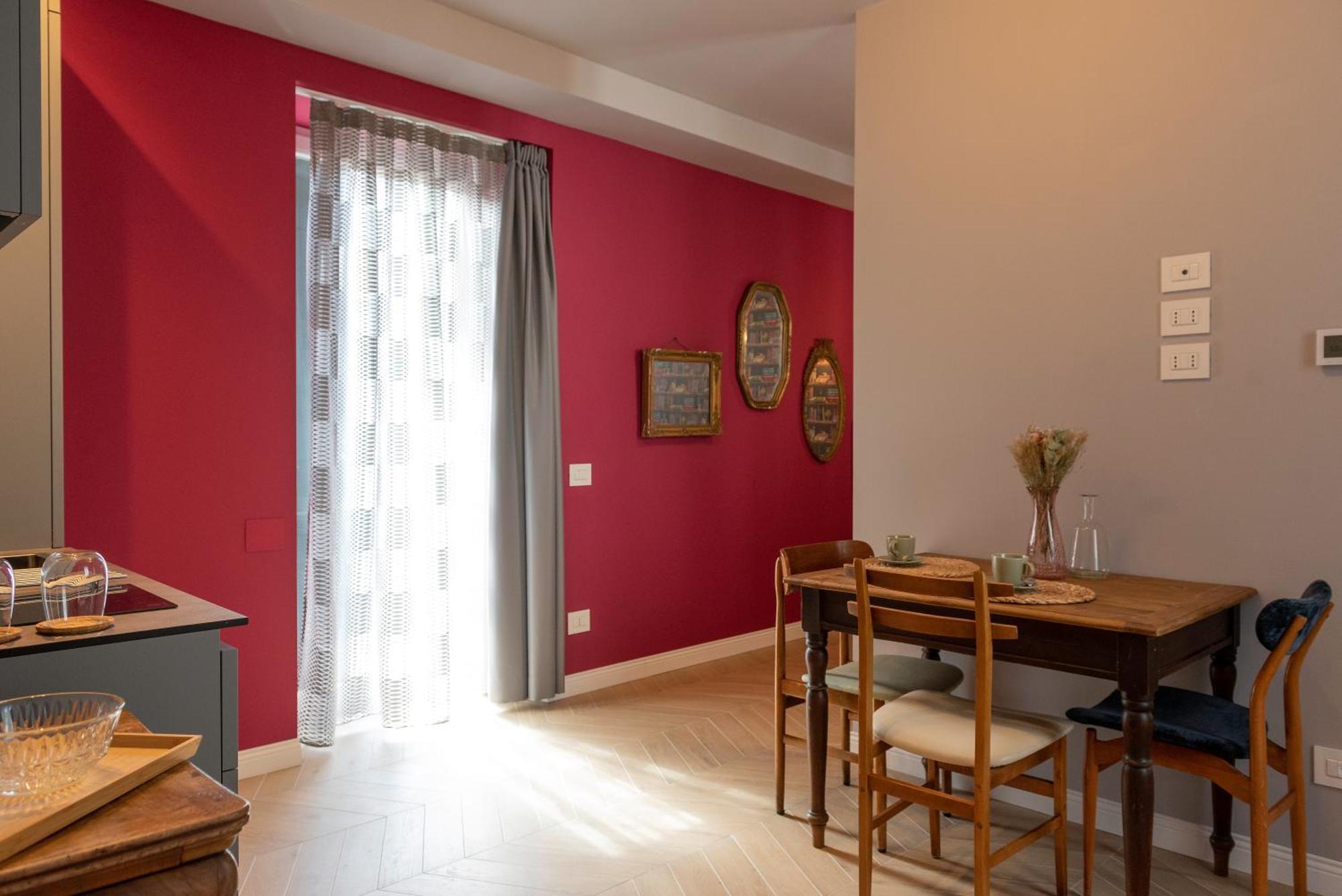 Regina Boutique Suites Триест Экстерьер фото